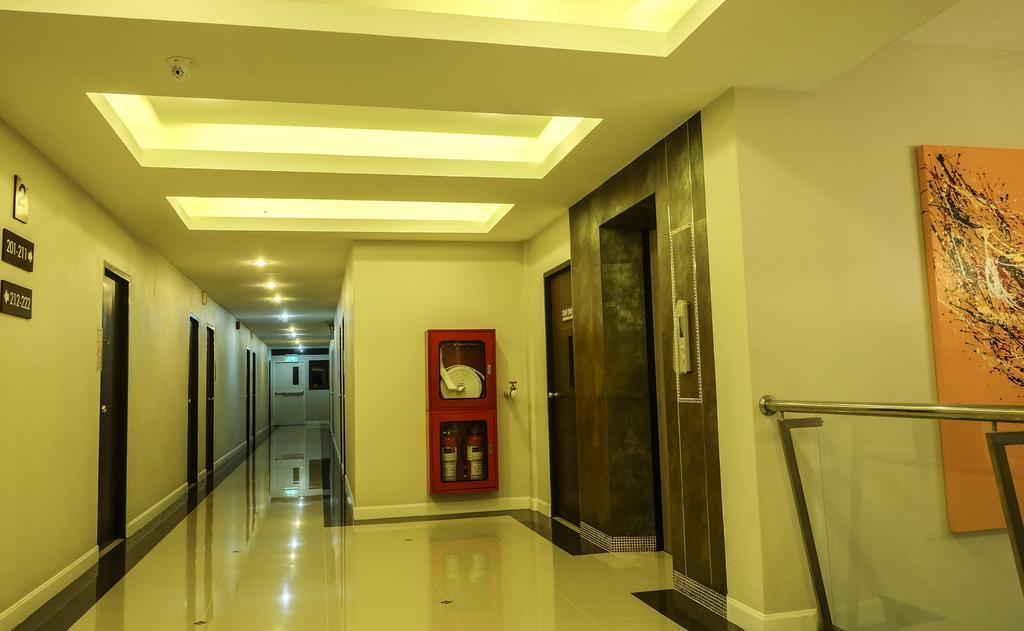เดอะ รูม มหิดล เชียงใหม่ Hotel ภายนอก รูปภาพ